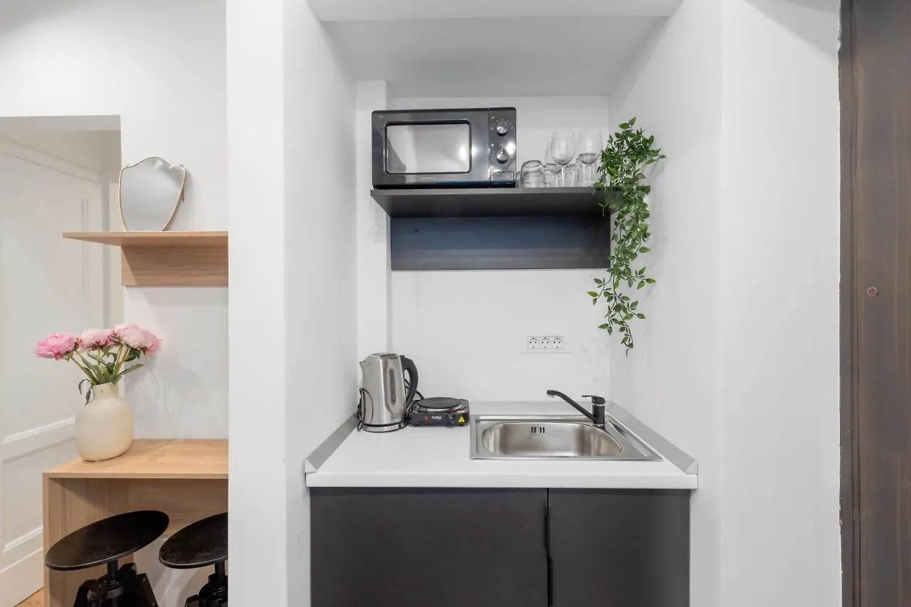 Ultra Central, 15 Sqm Studio By Urbanesq Βουκουρέστι Διαμέρισμα